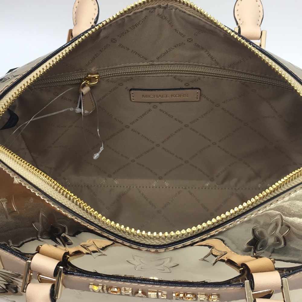 MICHAEL KORS KARA LG DUFFLE SATCHEL PALE GOLD - Picture 13 of 16